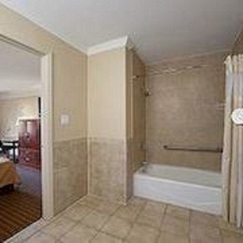 Hotel 6 Hinesville, Ga 2*